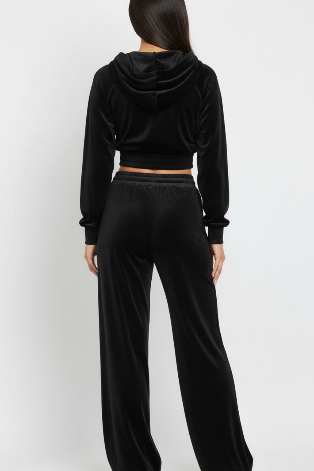 Rosalie | Completo donna in velluto con cappuccio e pantaloni larghi