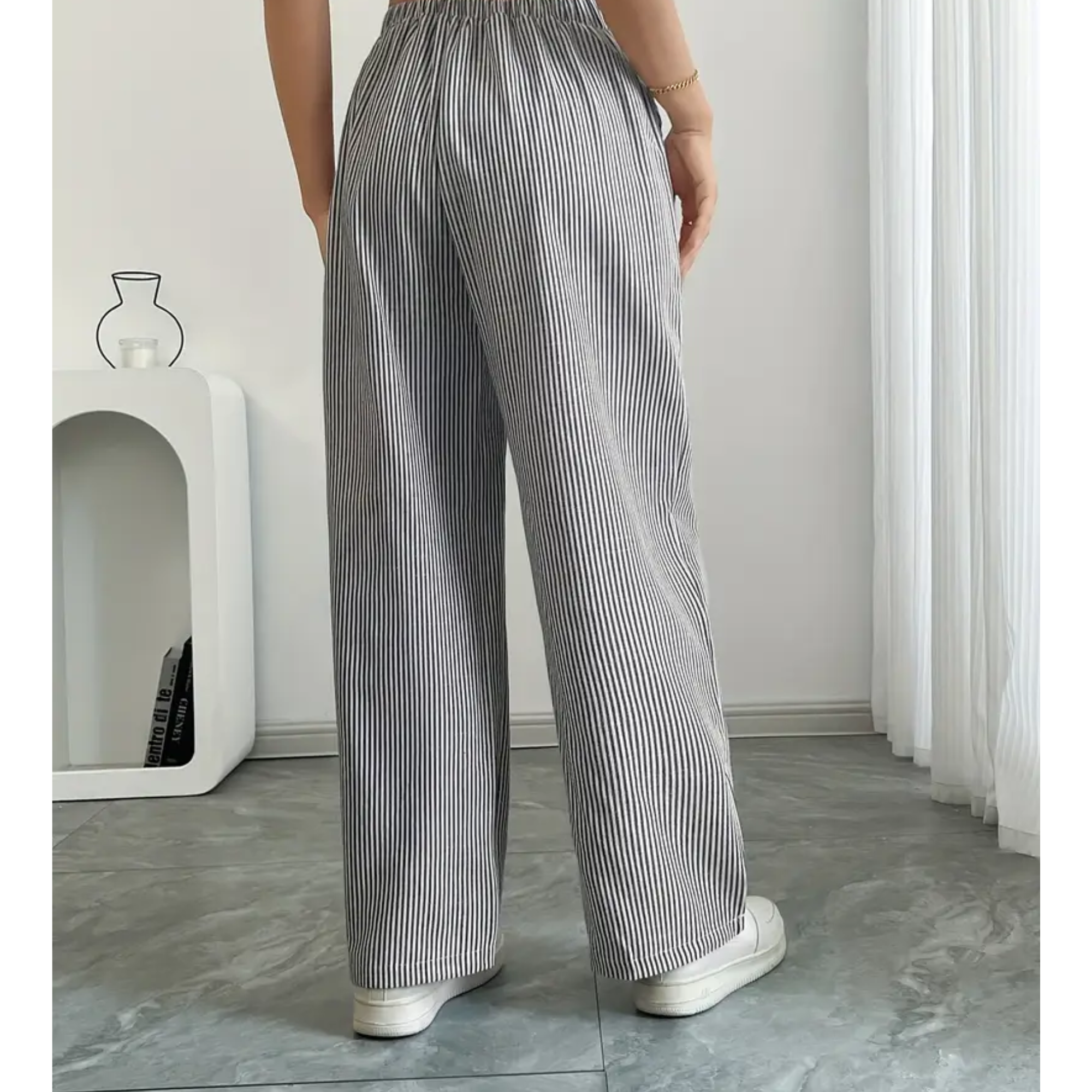 Yelena | Pantaloni leggeri a righe dal taglio ampio