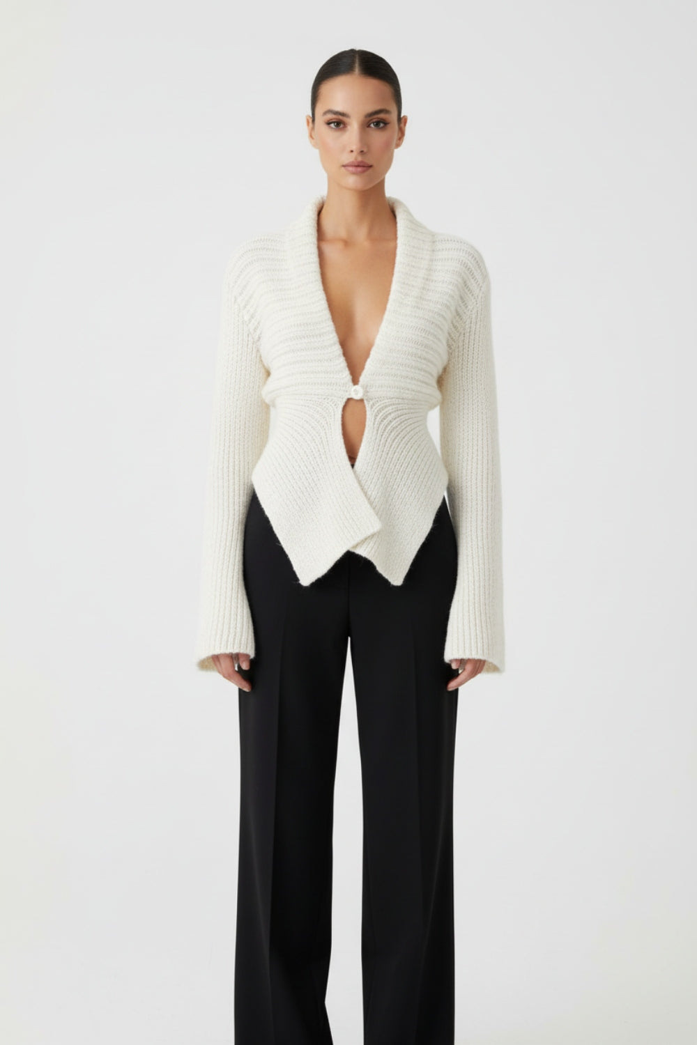 Sabine | Cardigan da donna con scollo profondo e taglio asimmetrico