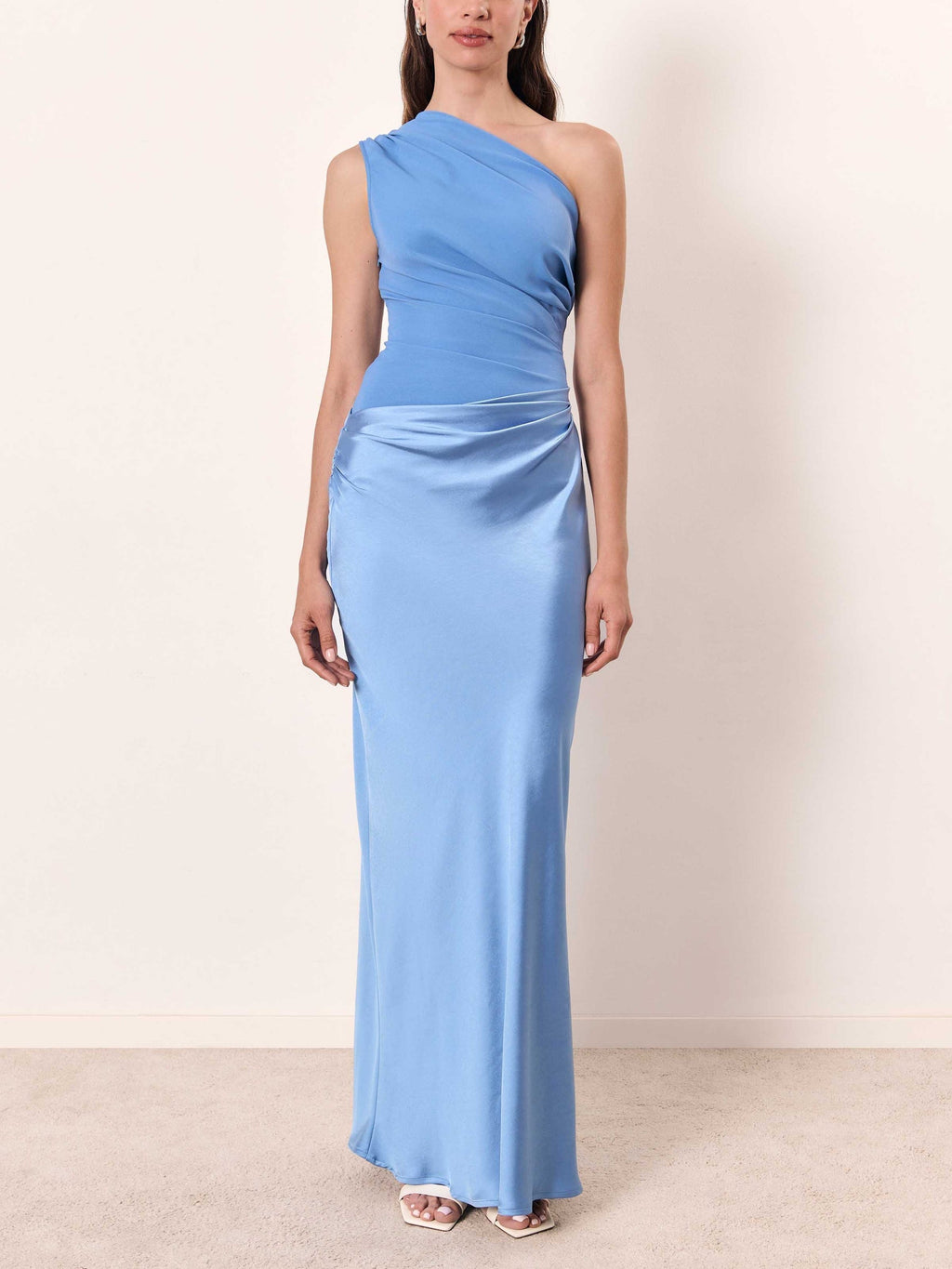 Nysera | Abito Maxi Elegante da Donna Monospalla con Vita Sagomata