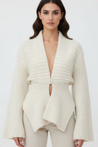 Sabine | Cardigan da donna con scollo profondo e taglio asimmetrico