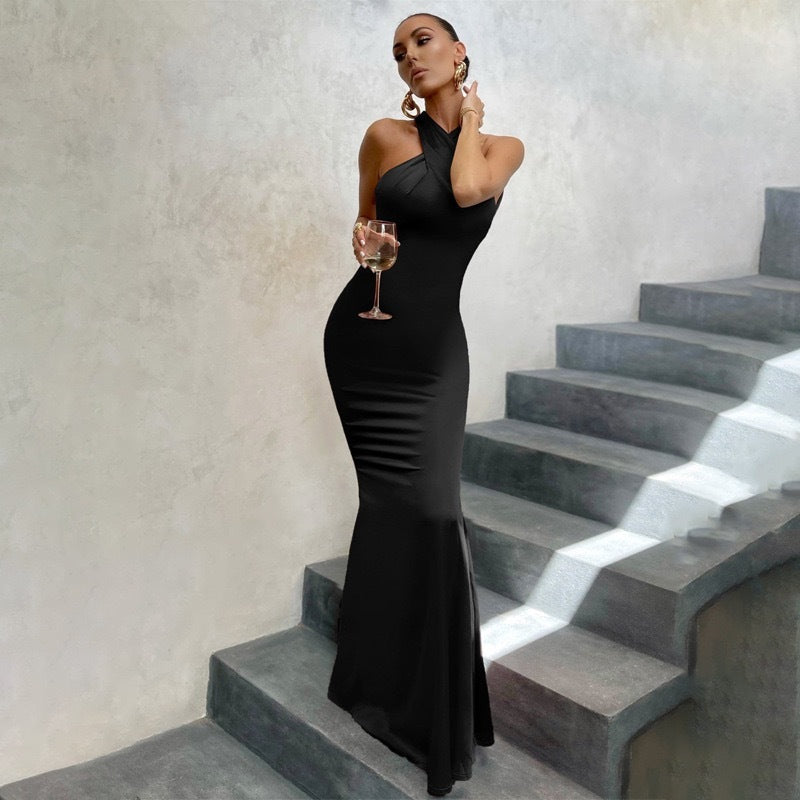 Georgia | Elegancka Suknia Maxi z Odkrytymi Plecami i Fasonem Syrenki
