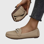 Elvoria | Mocassini eleganti da donna slip-on con catena decorativa