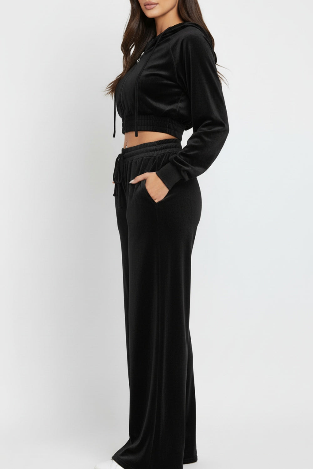 Rosalie | Completo donna in velluto con cappuccio e pantaloni larghi