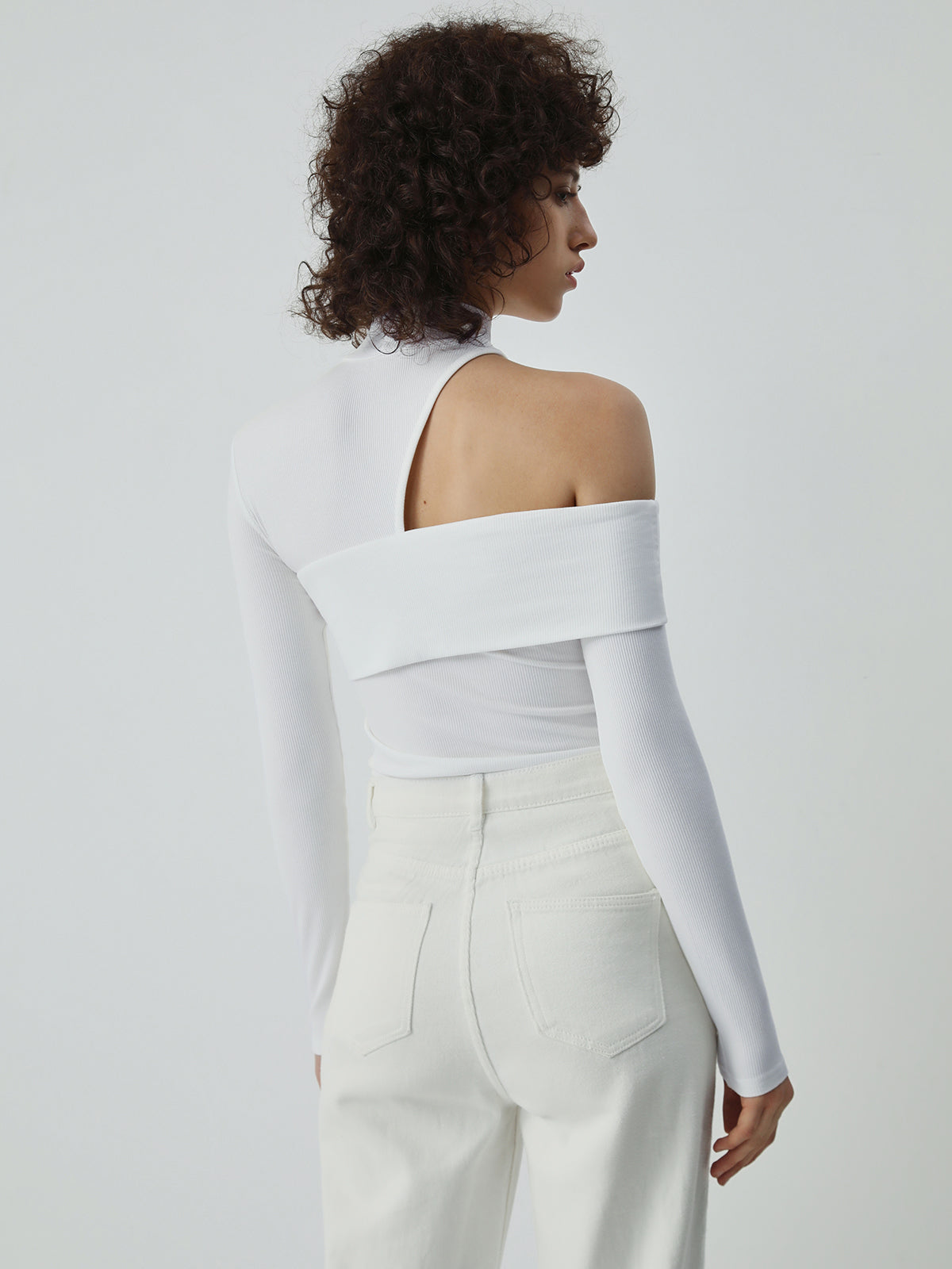 Patsy | Maglione a Costine da Donna con Scollo Asimmetrico