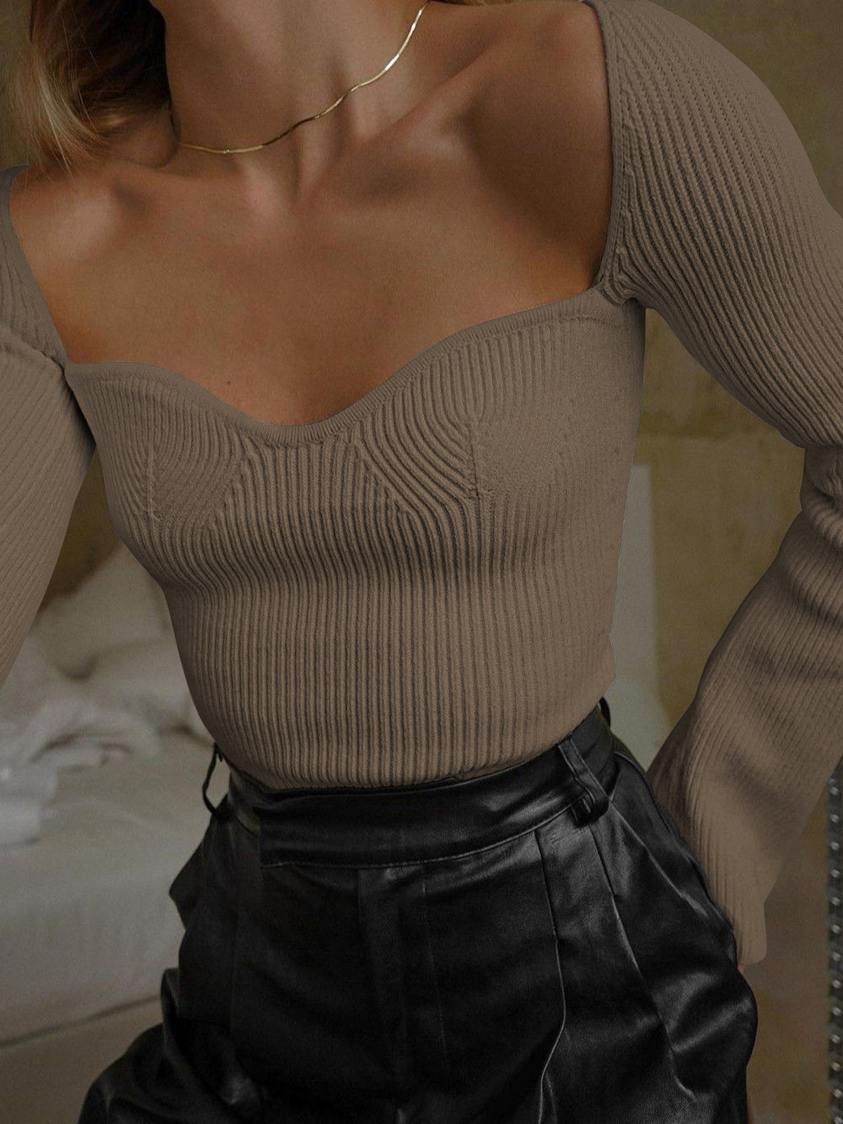 Palmer | Women's Knit Top with Sweetheart Neckline and Long Sleeves