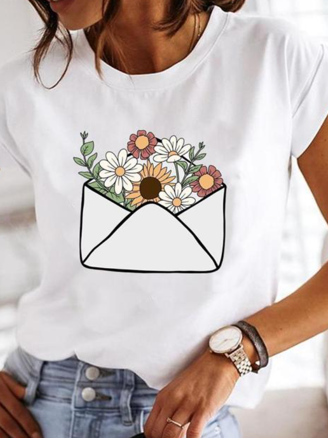 Selah | Women's T-Shirt with Heart Motif