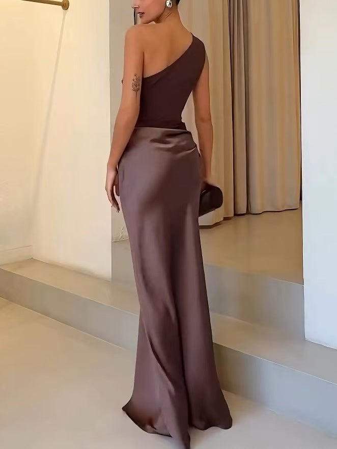 Nysera | Abito Maxi Elegante da Donna Monospalla con Vita Sagomata