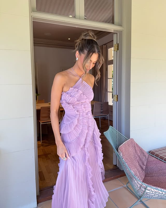 Irma | Abito maxi elegante da donna con volant e pieghe