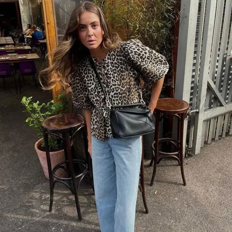 Roksana | Camicetta da donna con stampa leopardata e fiocco