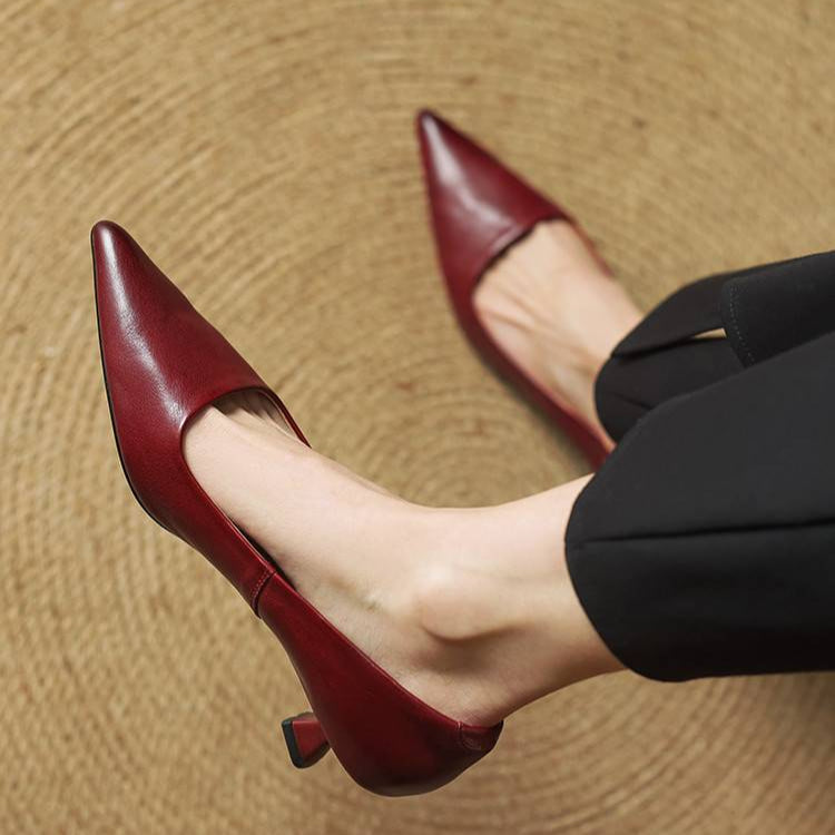 Elena | Eleganti décolleté con tacco basso e punta a punta