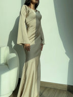 Velmora | Abito Maxi Elegante da Donna in Raso con Maniche Lunghe