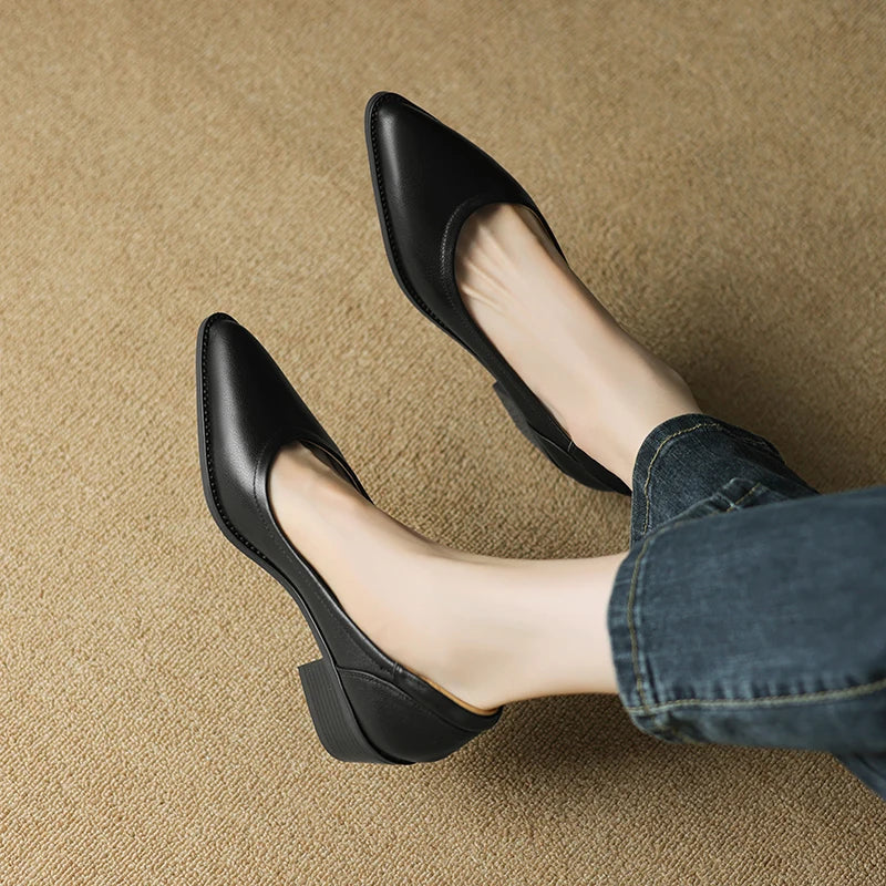Lunessa | Women's Classic Mid-Heel Pumps
