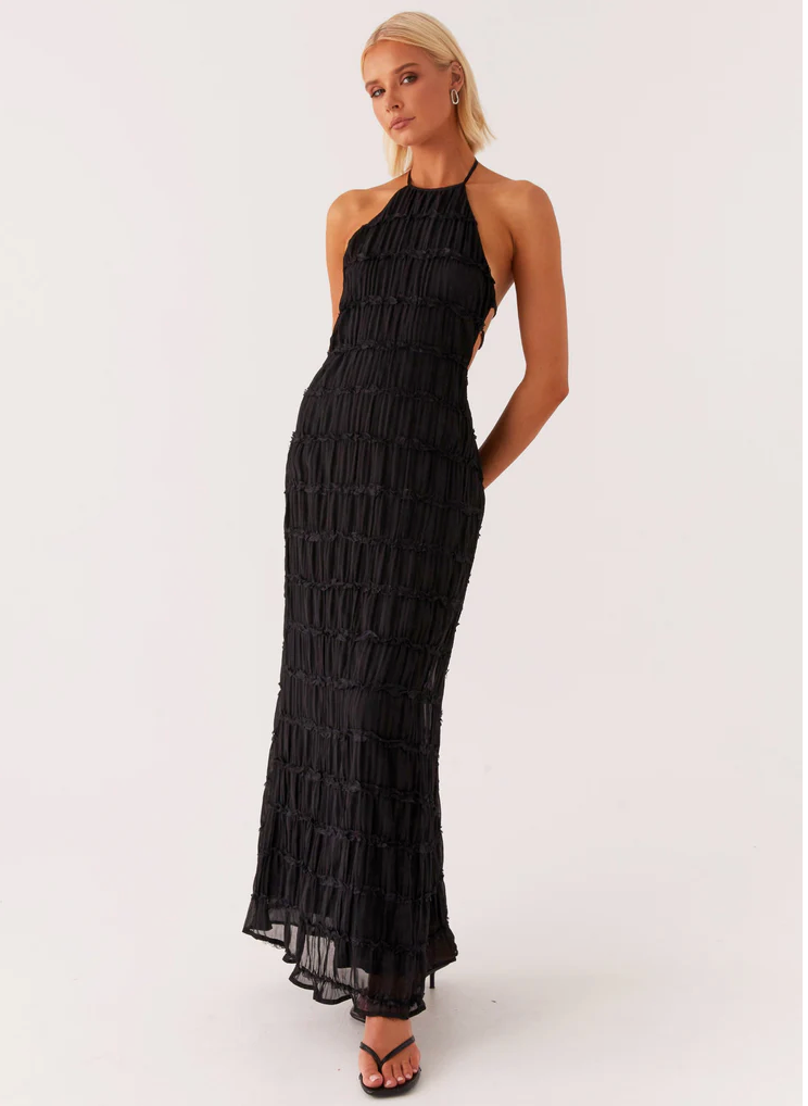 Evelyn | Elegancka sukienka maxi z marszczeniem i dekoltem halter