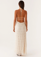 Evelyn | Elegante abito maxi con arricciature e scollo halter
