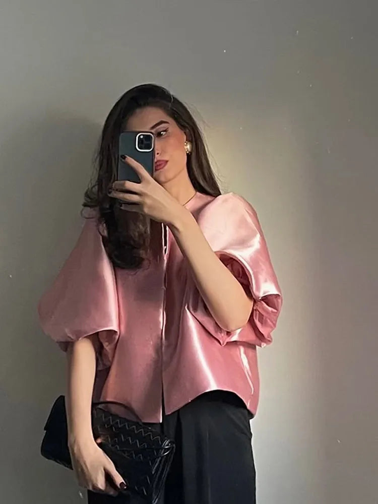 Zarevia | Blusa elegante da donna in raso con maniche a sbuffo