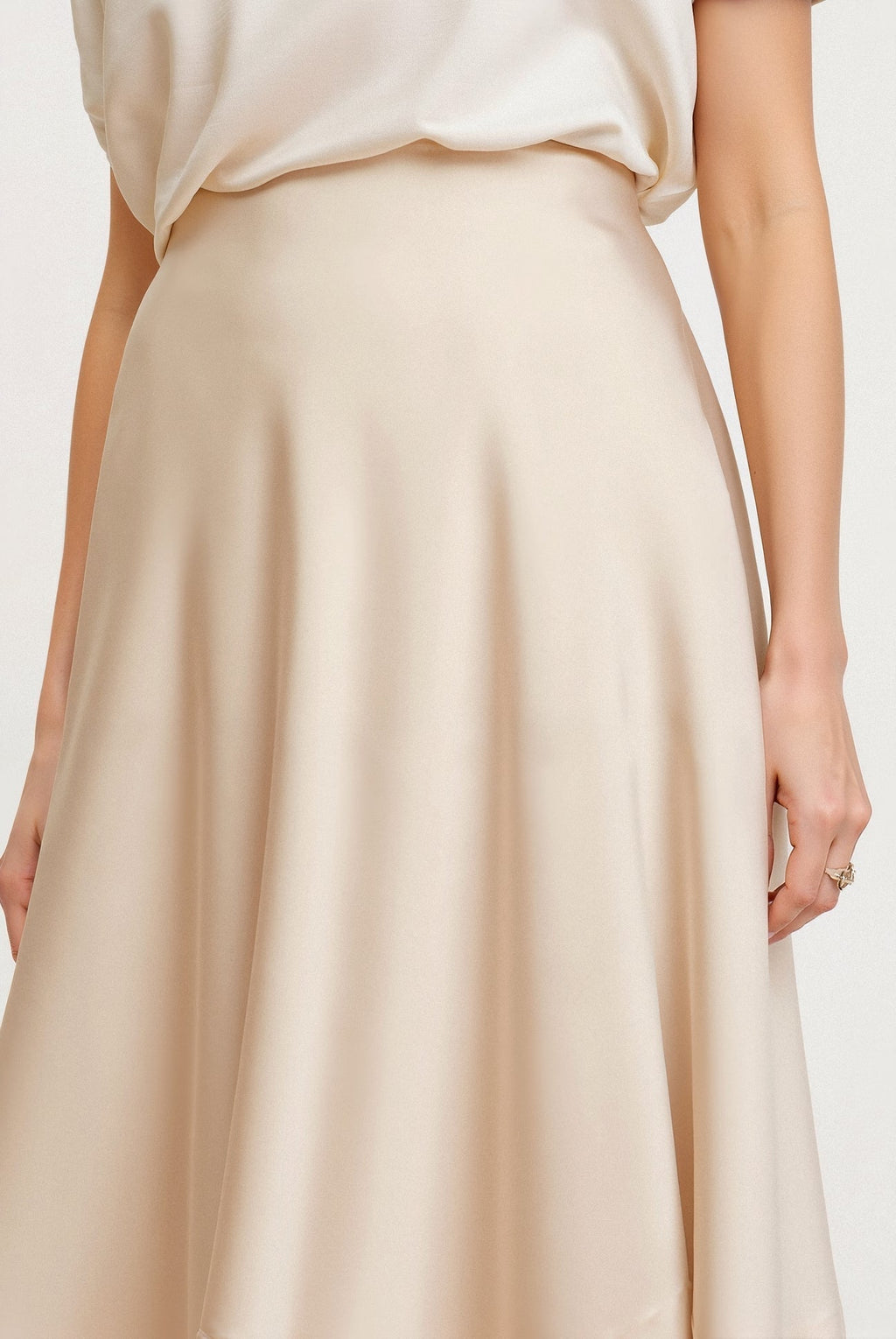 Valeria | Damska Elegancka Satynowa Spódnica Maxi Kremowa