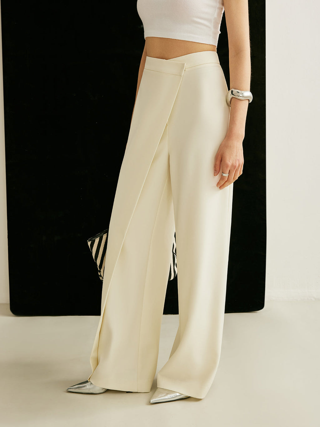 Elvaris | Pantaloni Donna Larghi con Vita Alta e Pannello a Portafoglio