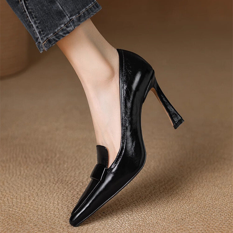 Velmora | Scarpe eleganti da donna in vernice con punta a punta