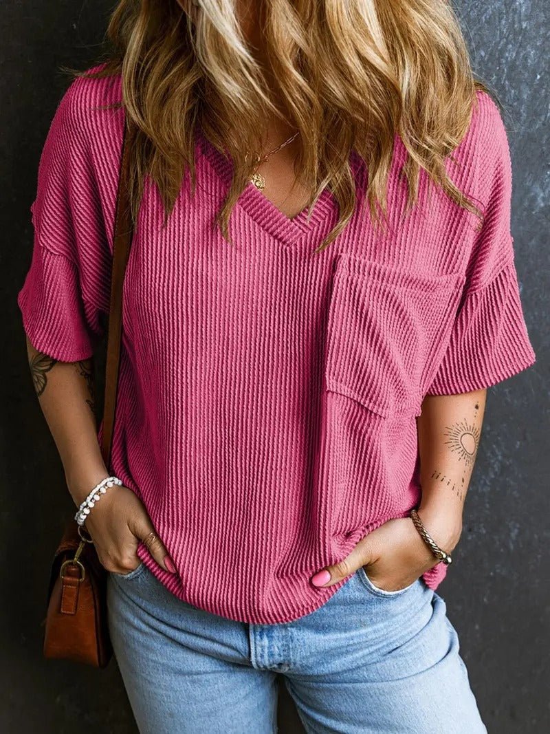 Norella | T-shirt estiva da donna con scollo a V e tasca casual