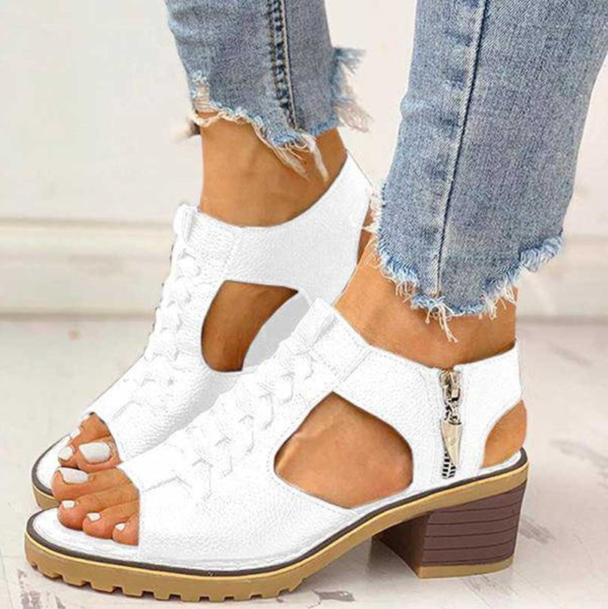 Travira | Women's Casual Sandals with Adjustable Straps and Zipper