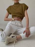Livia | Top Casual Elegante da Donna con Collo Alto e Maniche Corte