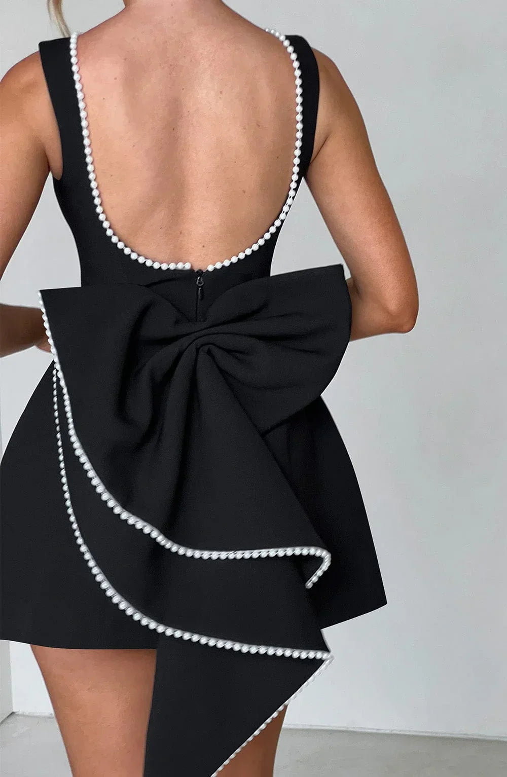Elowen | Women's Elegant Mini Dress with Decorative Bow