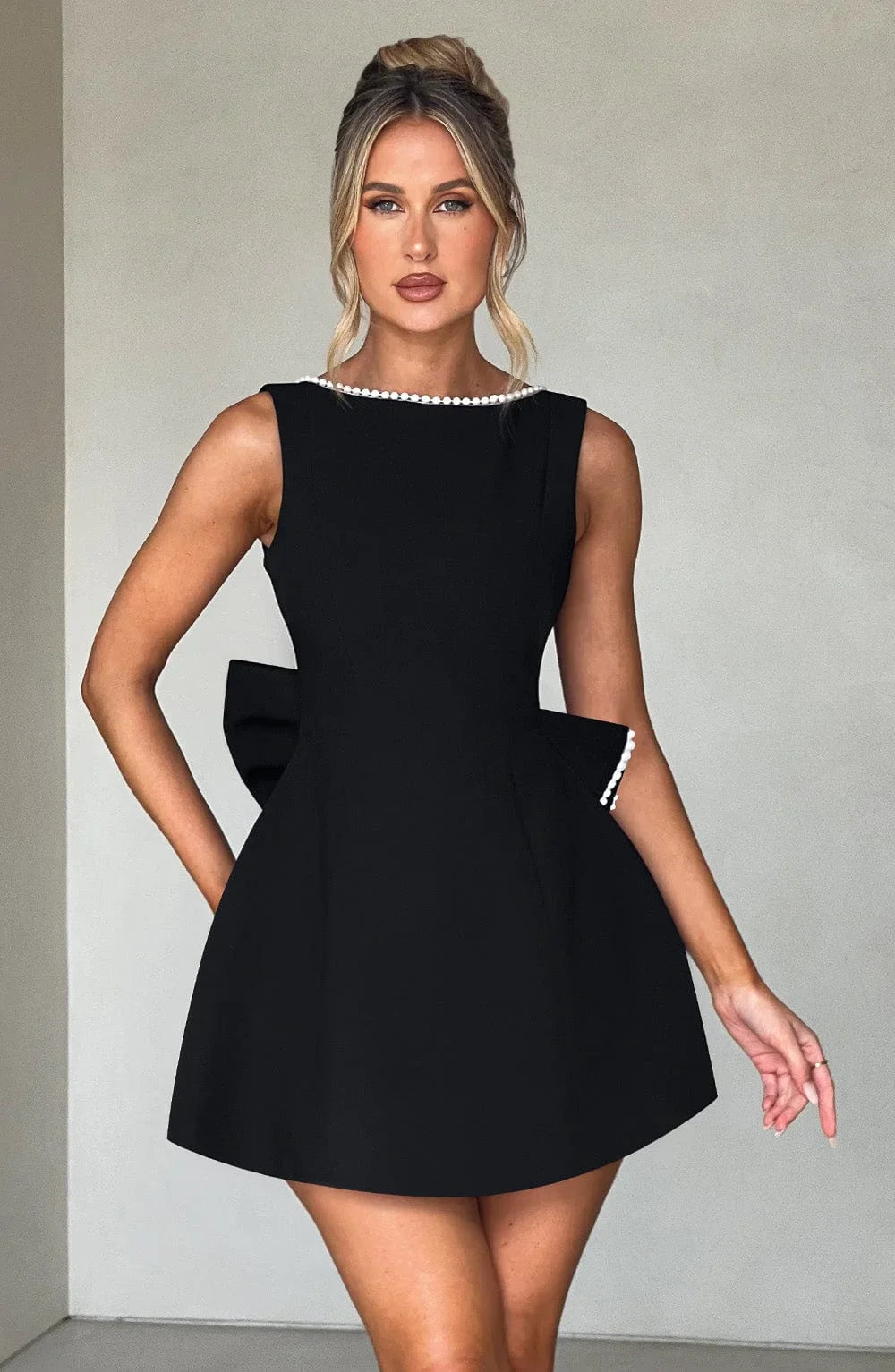 Elowen | Women's Elegant Mini Dress with Decorative Bow