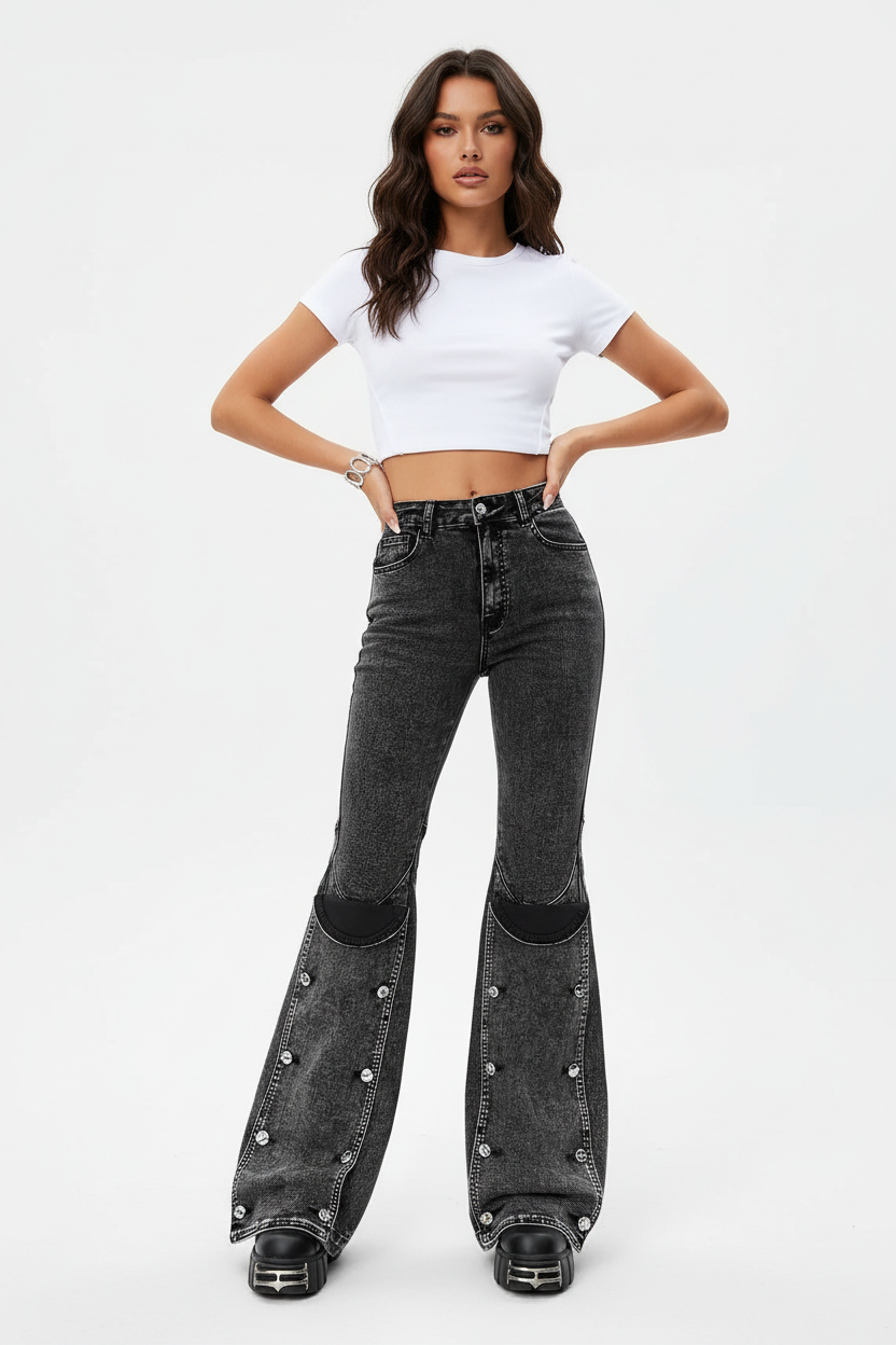 Studio productfoto studded flared jeans