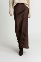 Taupe rok close-up