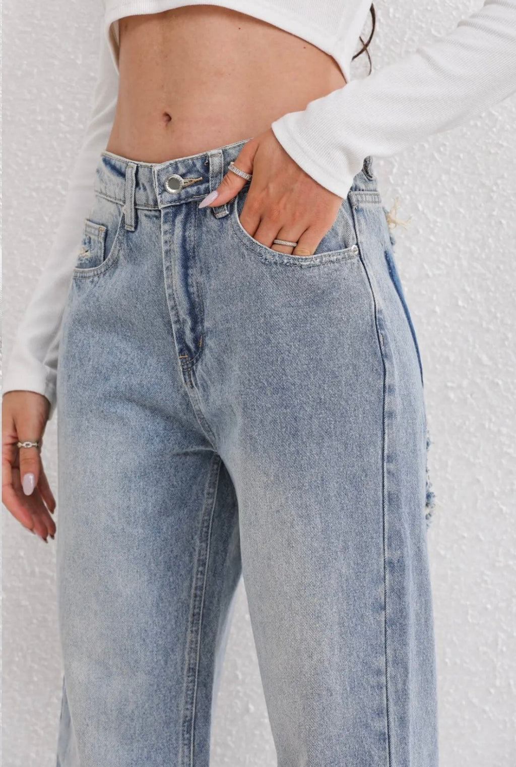 Vesira | Jeans donna azzurri con gamba dritta e vita alta